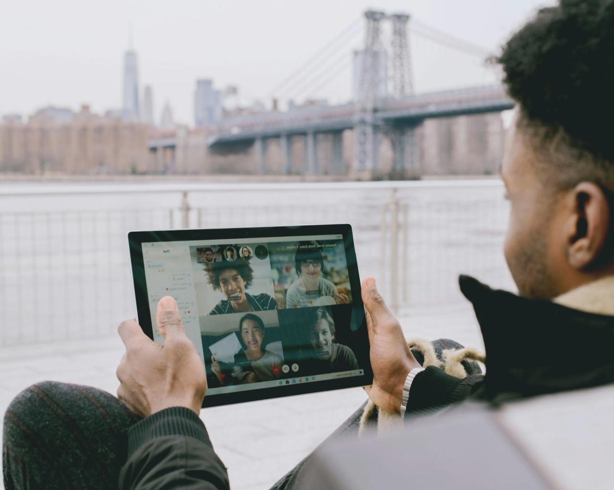 Espacio de trabajo para creación de personajes con tableta gráfica